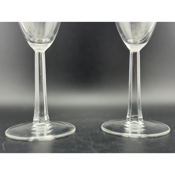 Champagne Flute with Gold Rim - Picture 6 of 8